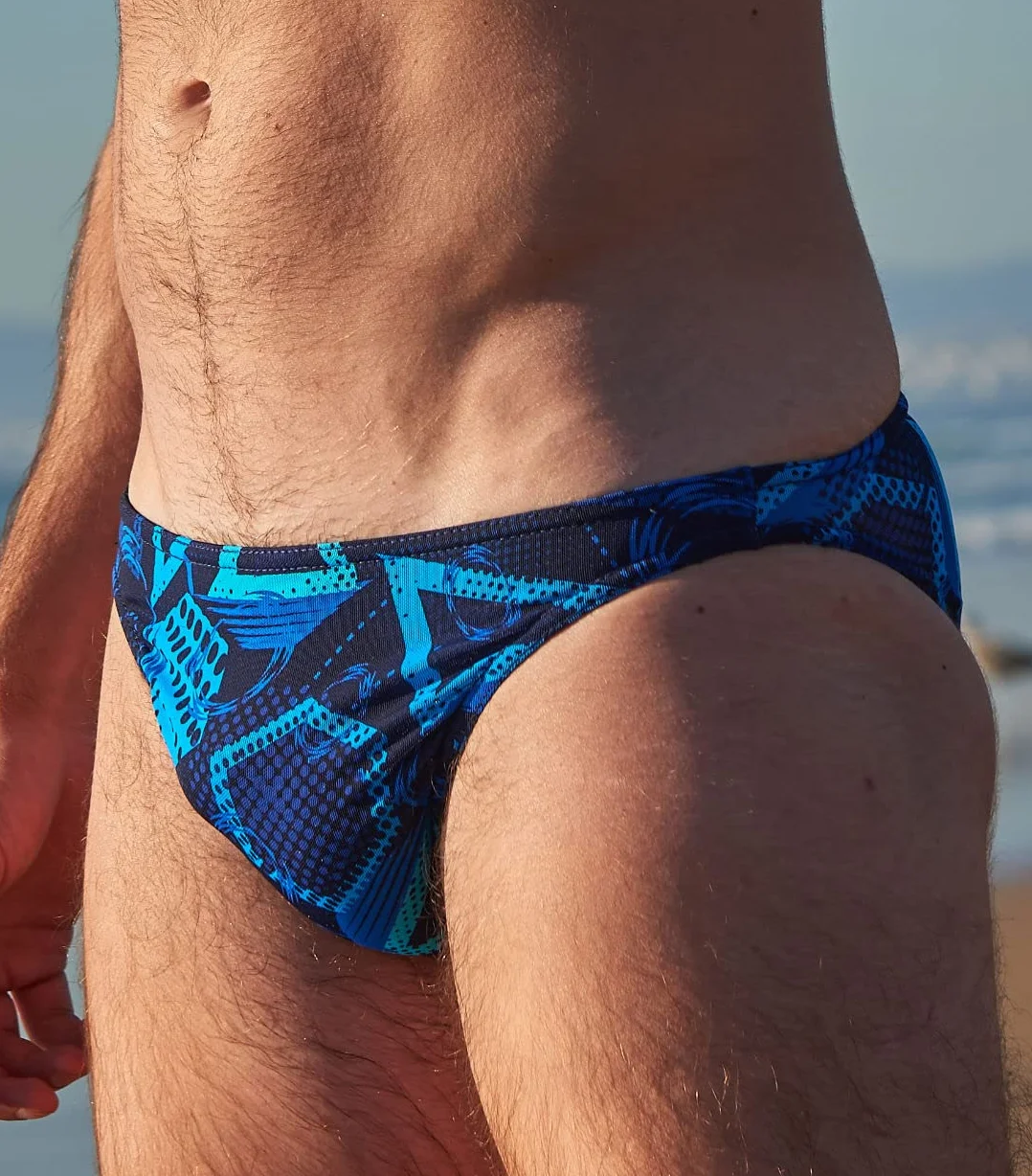 Kiniki Micro Slip de Bain Transbronzant pour Homme (5ème Génération)
