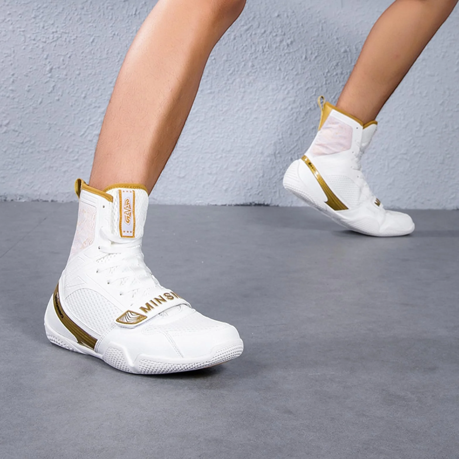 Chaussures De Boxe pour Hommes Femmes Baskets Montantes Légères Et À La Mode Idéales pour La Salle De Sport