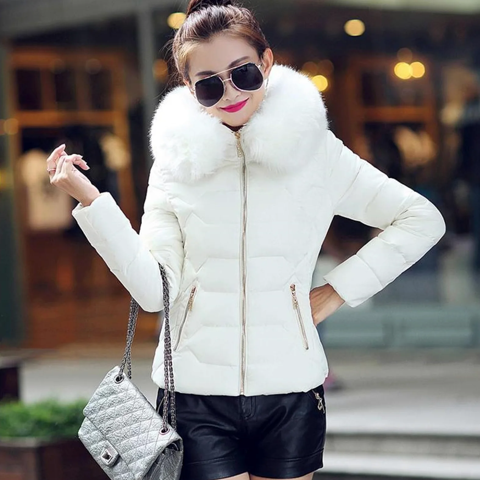ANUFER Femmes Mode Doudoune Matelassée Coupe Ajustée Hiver Manteau Court avec Capuche en Fausse Fourrure