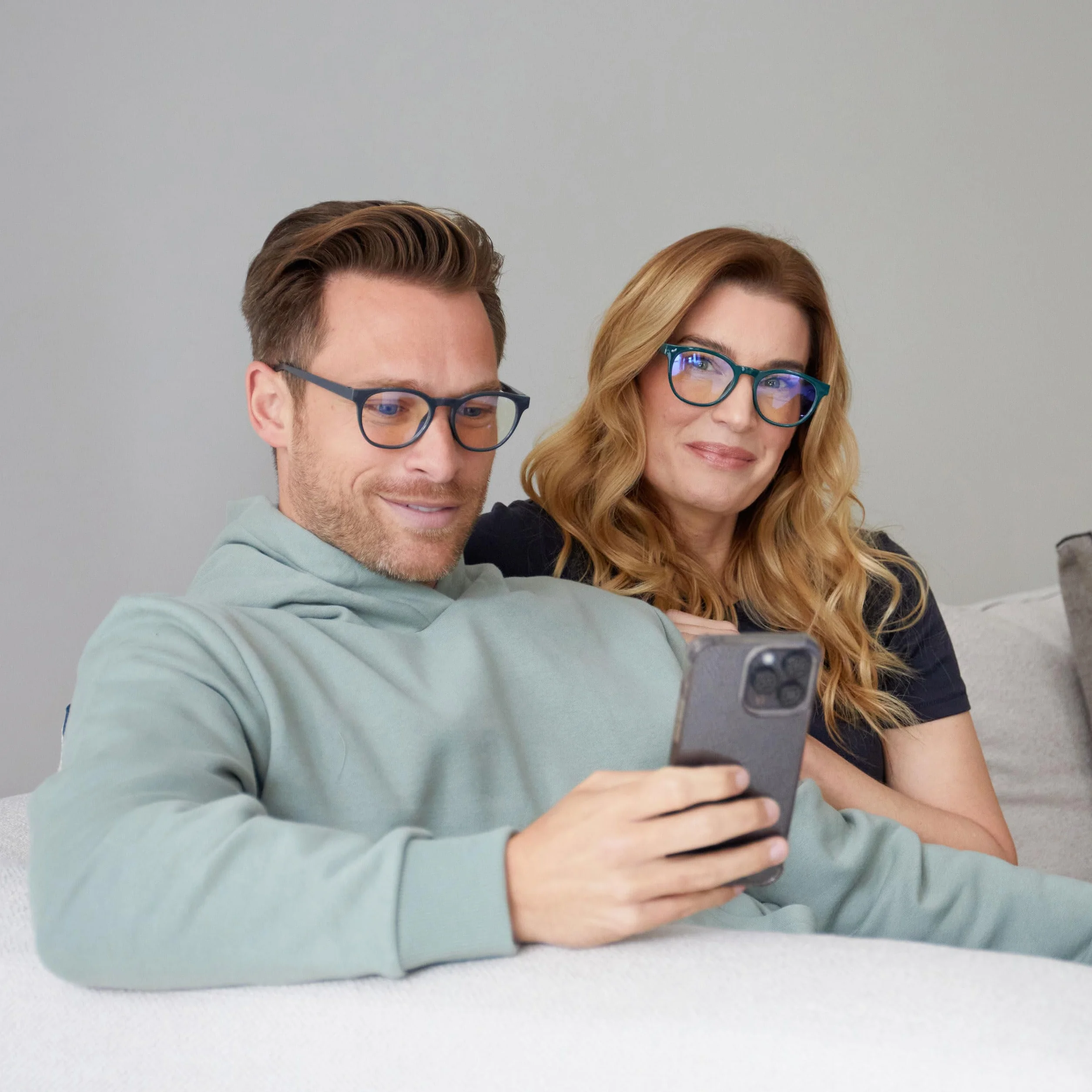 OPULIZE Blu - Lunettes Anti-Lumière Bleue Monture Ronde et Cool Charnières à Ressort Améliore le Sommeil Jeux Ordinateur Noir Hommes Femmes B5-1 +0.00