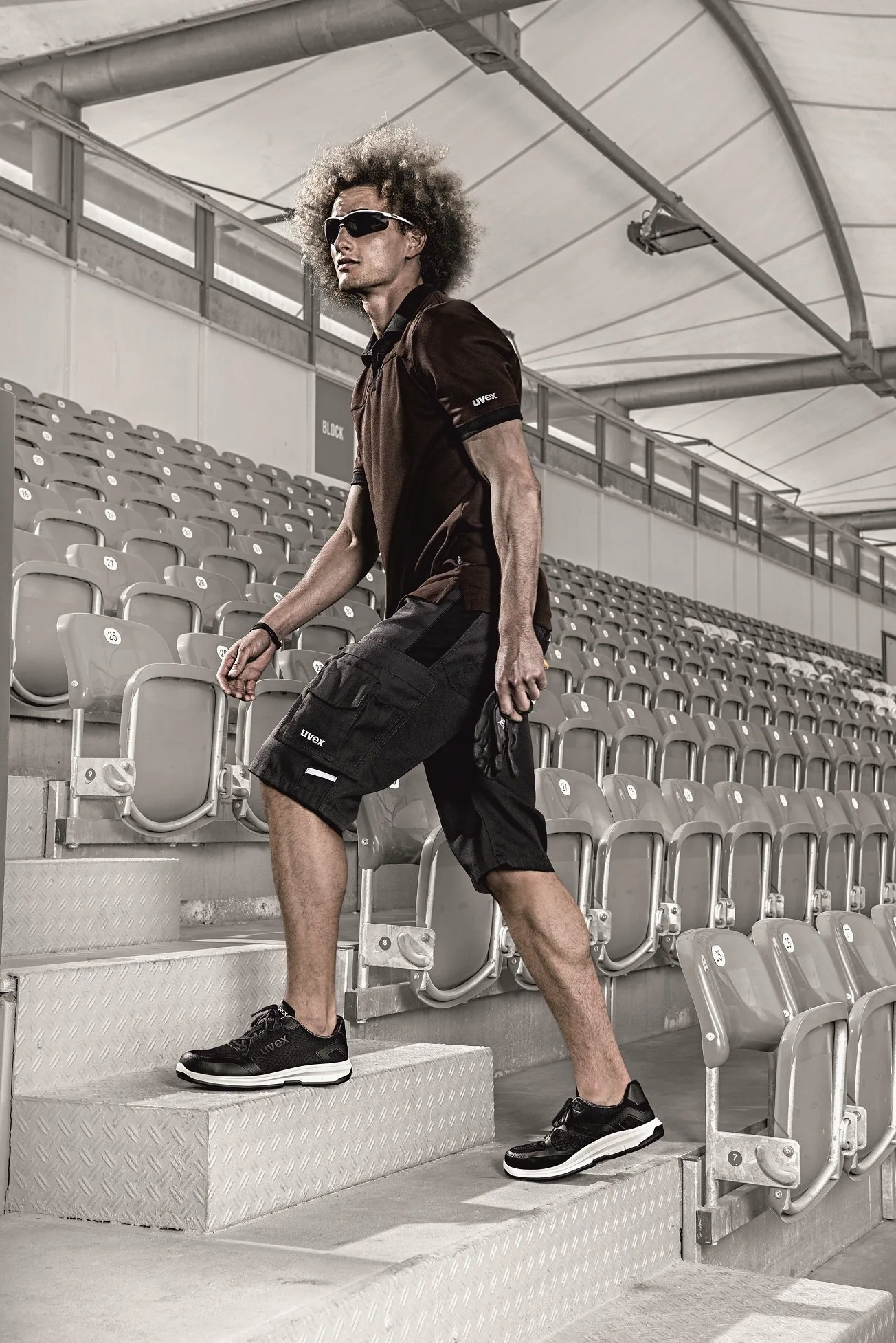Uvex 1 Sport - Chaussures de Travail pour Hommes S3 SRC ESD - Baskets Légères de Sécurité avec Embout - Velours - Noir