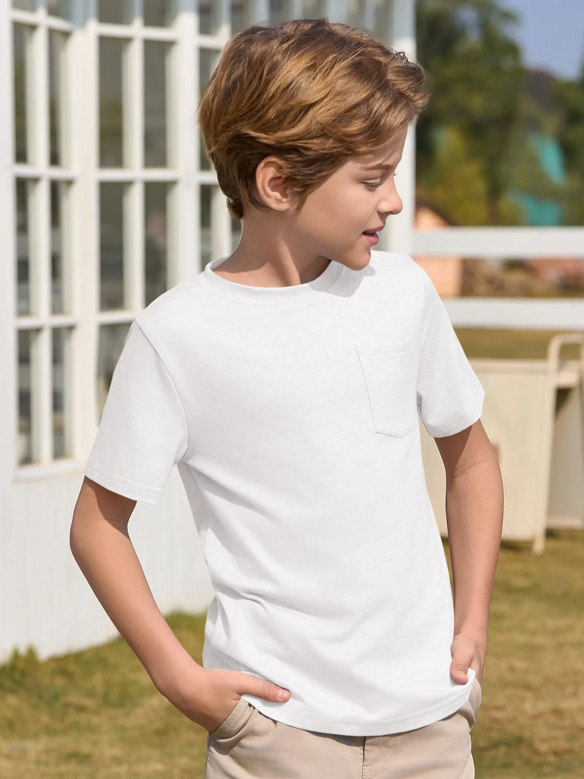Haloumoning T-shirt à manches courtes et col rond pour garçon - Couleur unie - Léger - Coupe droite - T-shirt de sport décontracté - Avec poche de poitrine - 5-14 ans