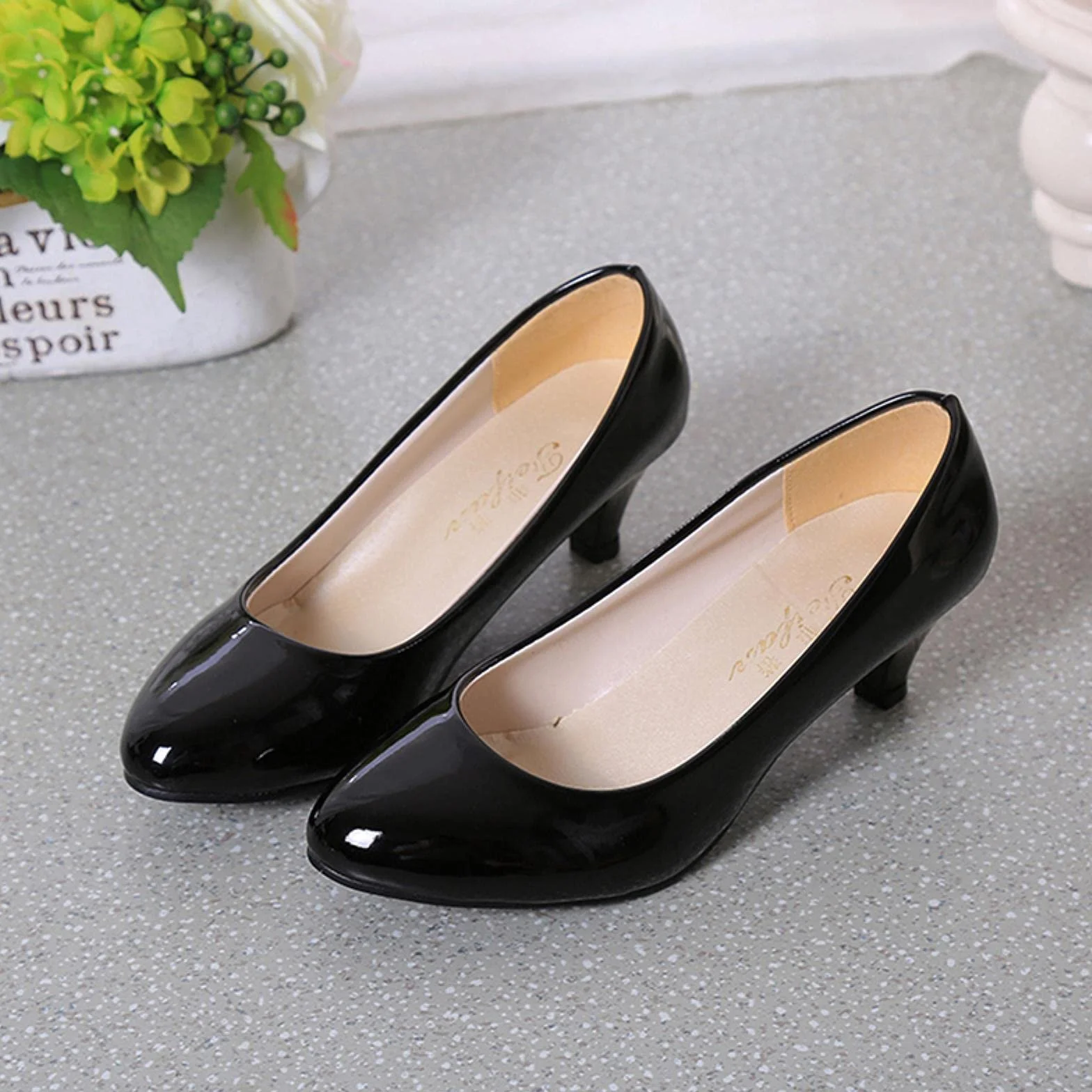 Femelle Pompes Nues Bouche Peu Profonde Femme Chaussures de Mode Bureau de Mariage Chaussures de fête de Mariage Dames Bas Talons Chaussures Femme Automne