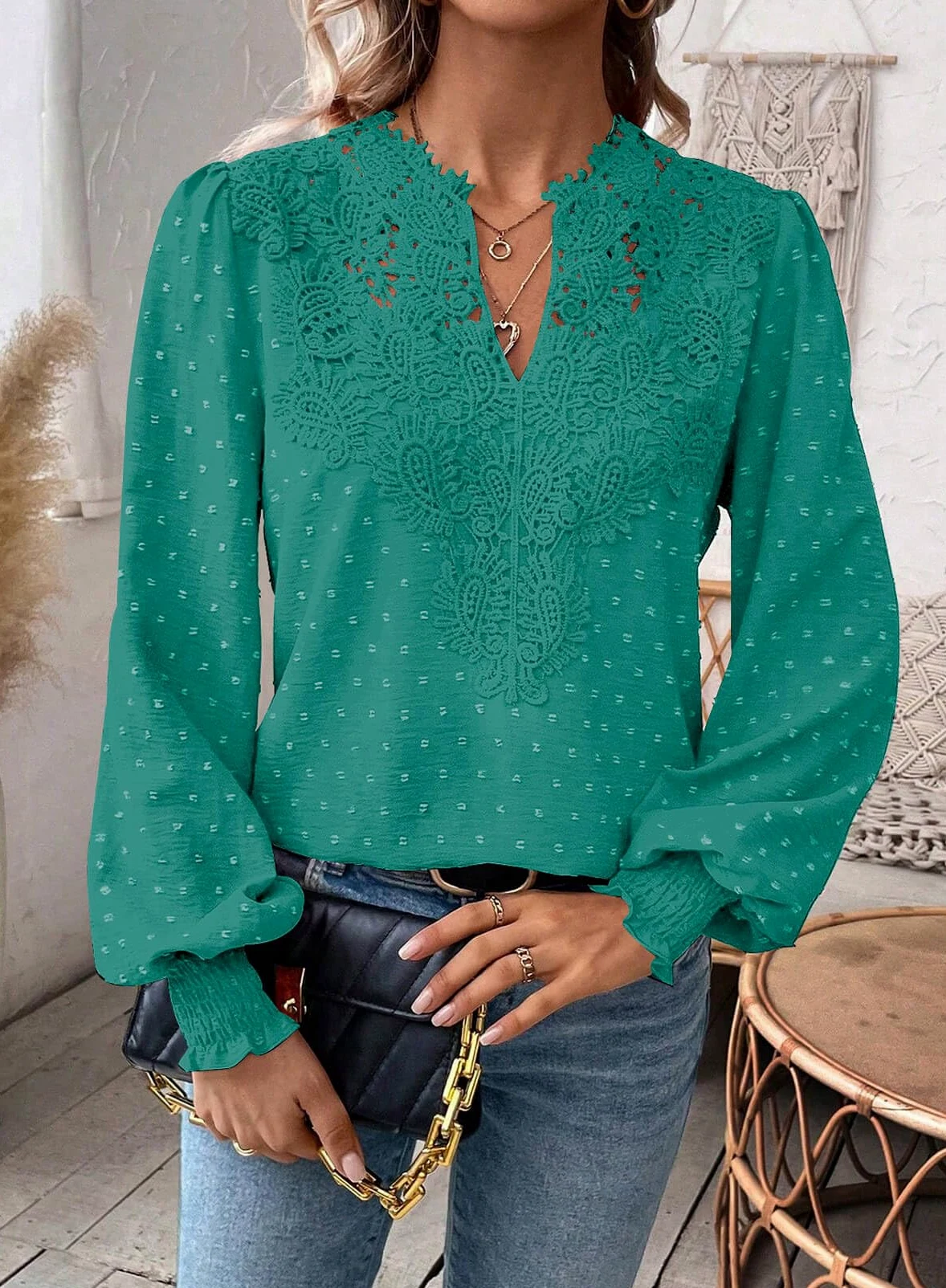 Tee Shirt Femme Bohème Col en V Top Manches Longues Blouse Élégant | Automne Chemise, Plissé Lâche, Dentelle Tunique, Fluide à Point Suisse T-Shirts, Volants Décontracté Blouses, Loose Hauts