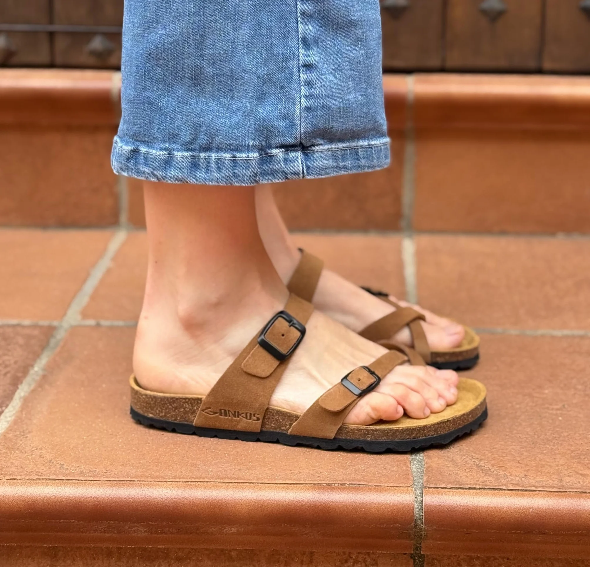 Sandales Tongs en cuir, Semelle intérieure anatomique en liège, Cuir véritable, Liège naturel, Boucle réglable, Tongs unisexe, Sandales de qualité fabriquées en Espagne