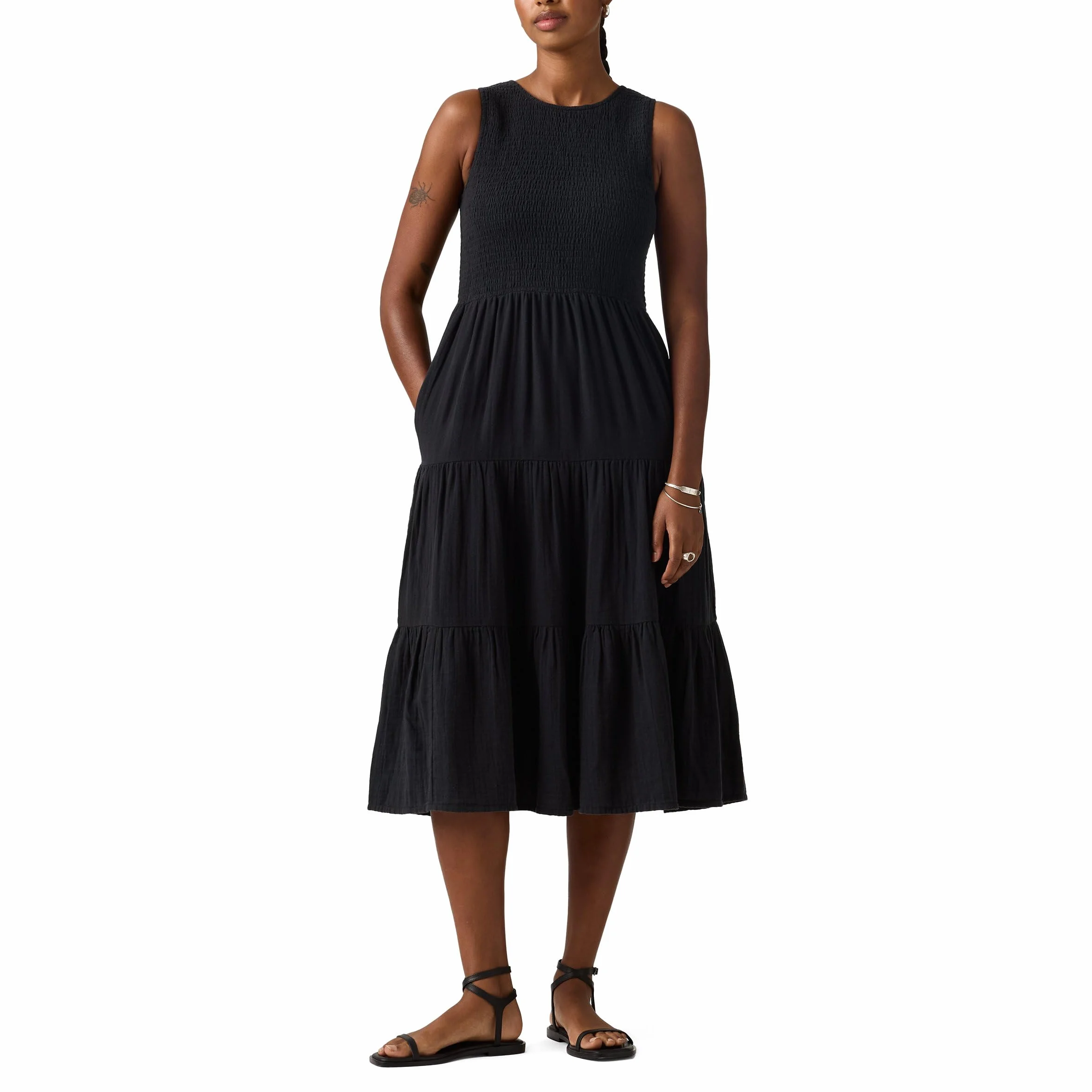 Levi's High Neck Smocked Dress (Pearl) Robe décontractée Femme (Lot de 1)