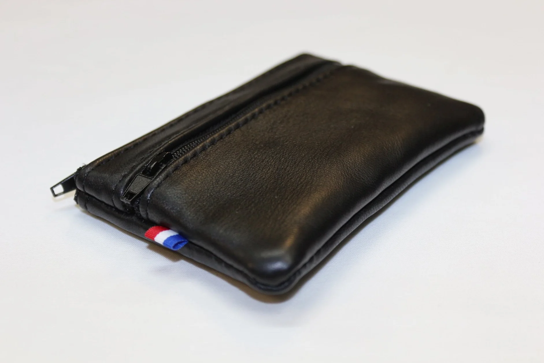 Porte-Monnaie Plat/Mini Pochette/Porte-Cartes/Mini Pouch - Noir - Cuir Agneau Véritable - Doux et Soyeux - Homme et Femme - Fabriqué en France - Taille S