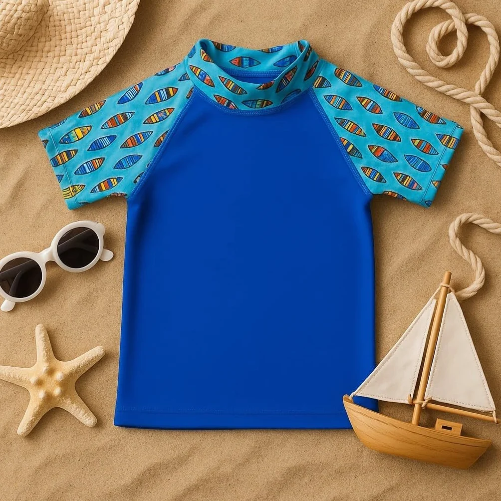 T-Shirt Anti-UV Enfant (1-8 Ans) | Maillot de Bain Rashguard Bleu Aloha Surf | Motifs Planches de Surf | Protection Solaire UPF 50+ |