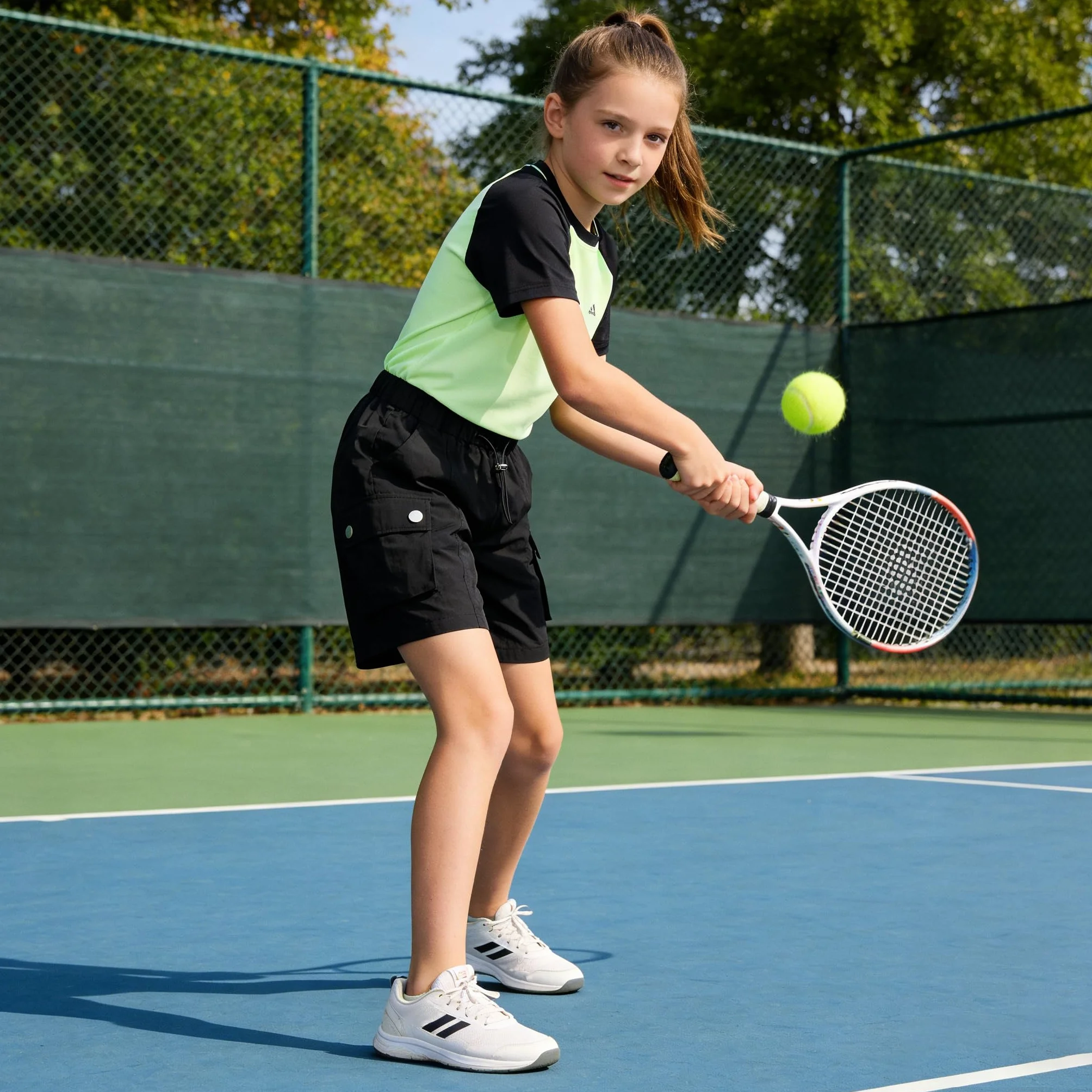 Rolanko Enfant Shorts Fille Sport Actif Èté Cargo Bermudas Shorts pour Ado Course Gym Pantalon Court Parachute