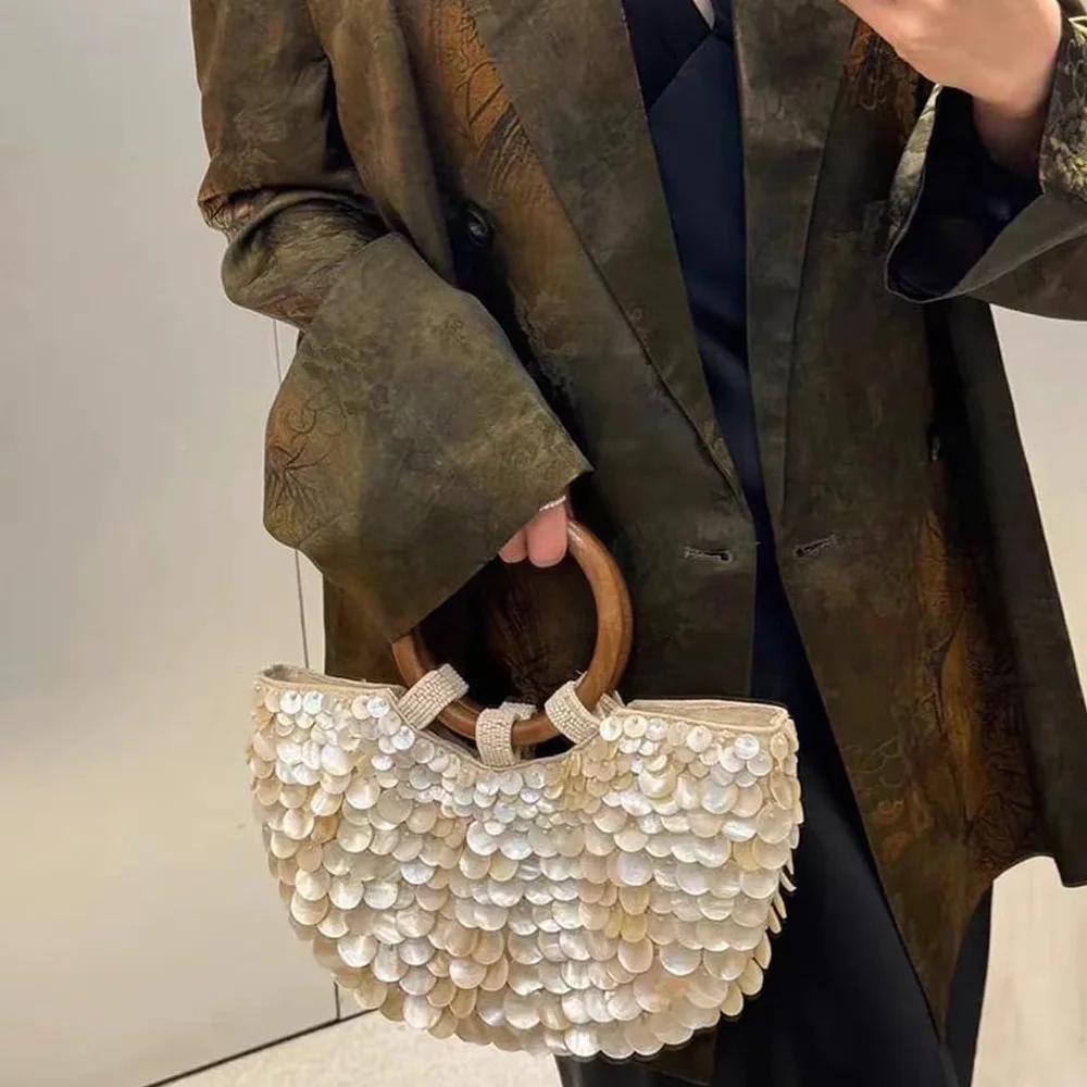 Sac à main coquillage Les portefeuilles coquillages sont exquis, sont faits à la main et conviennent Pour aux sacs coquillages et Pour aux dîners, fêtes, mariages